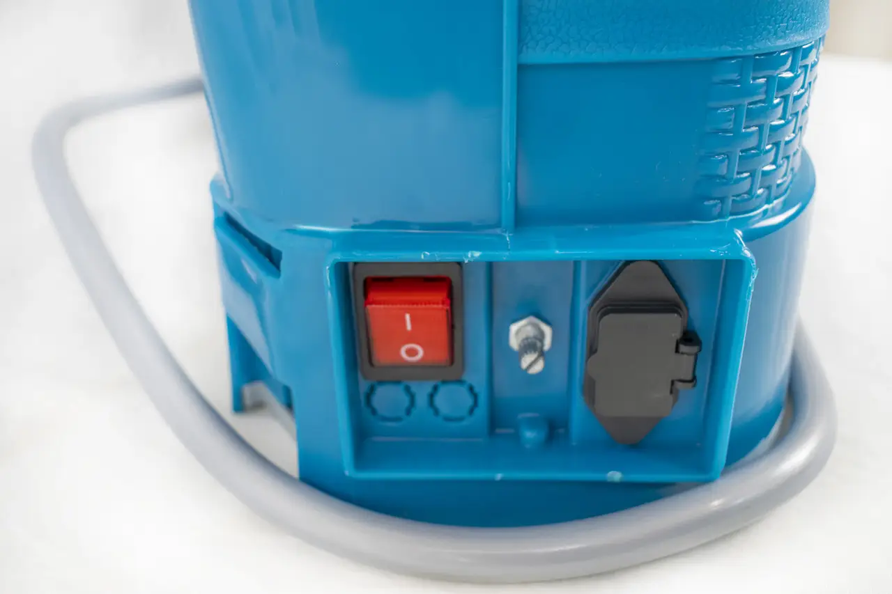 Оприскувач акумуляторний Kraissmann 12 AS 8